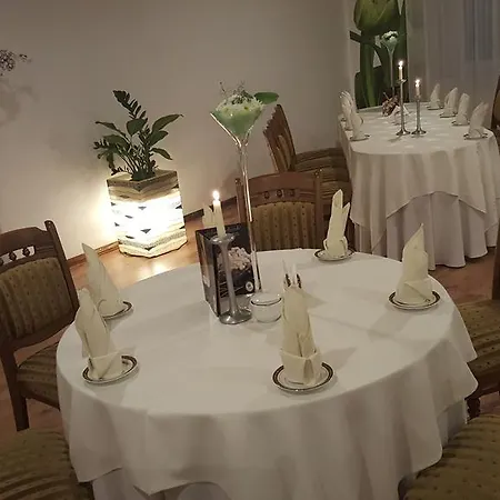 Bristol טארנאו