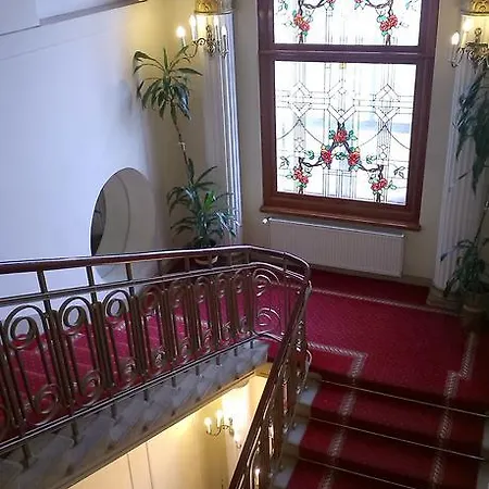Hotel Bristol