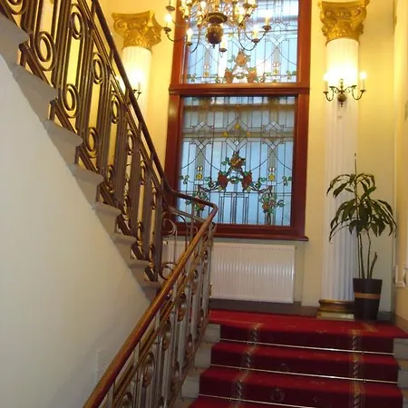 Hotel Bristol 4*