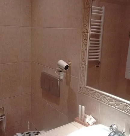 מלון Bristol טארנאו